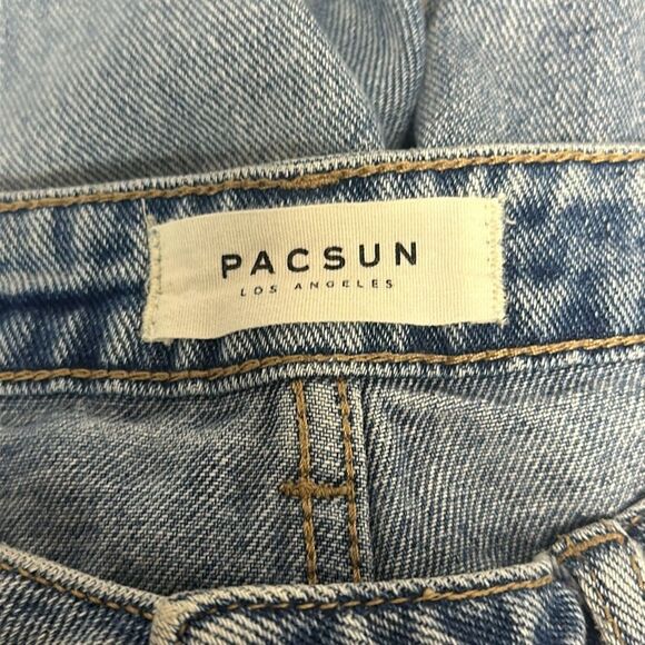Pacsun Jeans Women Mom Jeans size 26 Bottom Up Distressed, Light Wash Denim - Picture 3 of 10